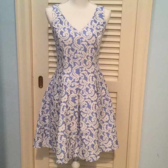 Taylor Dresses & Skirts - Taylor Dress